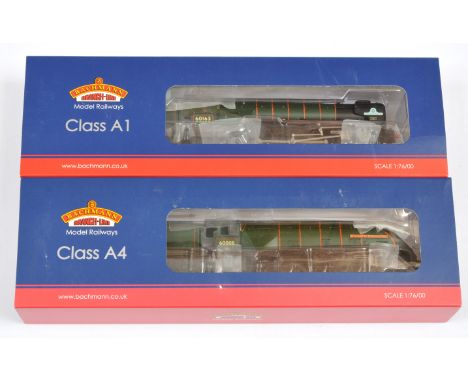 Bachmann 00 Gauge pair of BR Steam outline Locomotives consisting of 4-6-2 Loco &amp; Tender Lined Green A4 class 'Dwight D E
