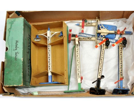 Hornby 0 Gauge group of electric Railway Accessories consisting of a Boxed No.2E lamp standard, some retouching/overpainting 