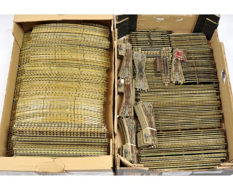 Hornby Dublo 3-Rail Track &amp; Others Items. To include many standard curves &amp; straights, half straights, uncoupling rai