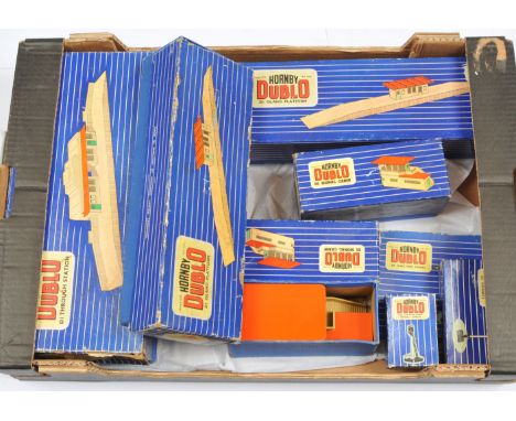 Hornby Dublo Boxed Stations, Signal Cabins &amp; Signals. Comprising Through Station, 2x Island Platform Stations, 2x Signal 