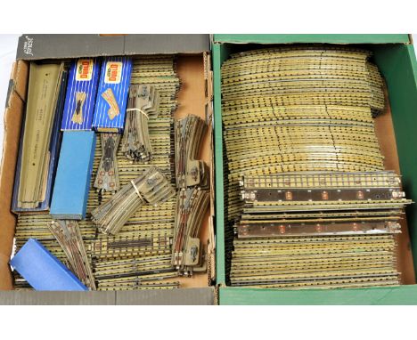 Hornby Dublo 3-Rail Track &amp; Others Items. To include many standard curves &amp; straights, half straights, uncoupling rai