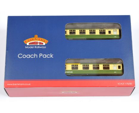 Bachmann 39-000J West Highland Triple Coach Pack - Exclusive Issue. Containing 3x Mk.1 coaches, West Highland Line - Green &a