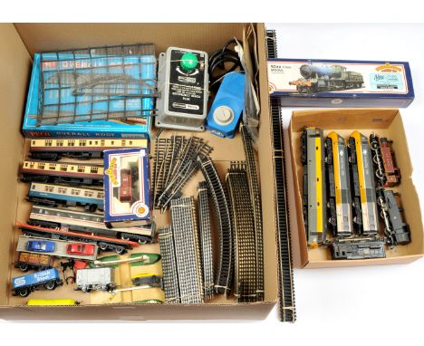 Hornby, Lima, Peco mixed group of Loco's, Rolling Stock &amp; Accessories. To include Hornby HST InterCity 125 2nd issue grey