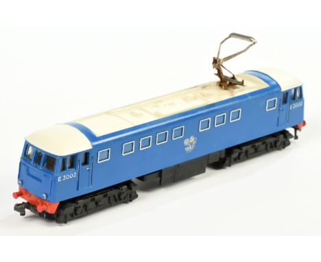 Hornby Dublo Bo-Bo BR blue Class AL1 Overhead Electric Loco No.E3002, loco has been converted to 3-rail, body has been modifi
