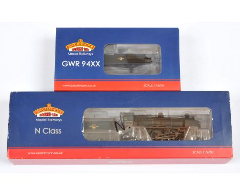 Bachmann 00 Gauge pair of BR black Steam outline Locomotives consisting of 2-6-0 Loco &amp; Tender Weathered N Class No. 3140