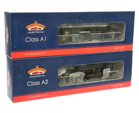 Bachmann 00 Gauge pair of BR lined green Steam outline Locomotives consisting of 32-558 4-6-2 Loco &amp; Tender Class A1 'Meg