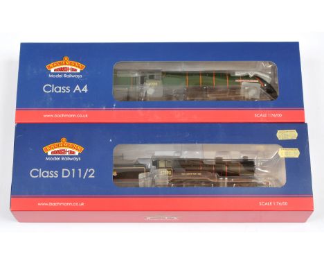 Bachmann 00 Gauge pair of BR Steam outline Locomotives consisting of 31-967 4-6-2 Loco &amp; Tender Lined Green A4 class 'Dom