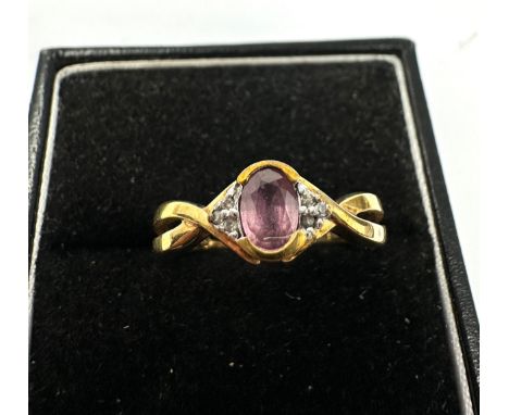 9ct Gold Diamond &amp; Ruby Ring (2.4g)