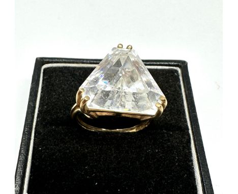 9ct Gold white stone  Cocktail Ring (8.5g)