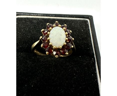 9ct Gold Opal &amp; Garnet Dress Ring (3.3g)