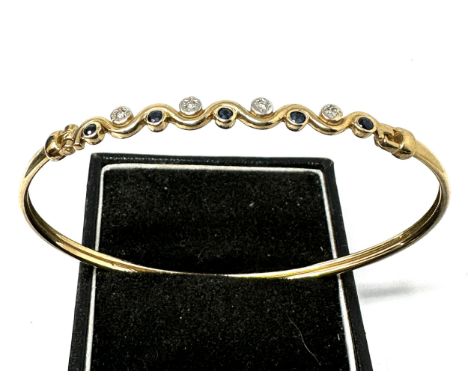 9ct Gold Diamond &amp; Sapphire Bangle (4.5g)