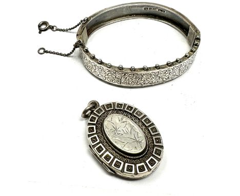 A Victorian Silver Bangle And Locket (25g)