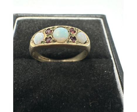 Vintage 9ct Gold Opal &amp; Ruby Ring (2.8g)