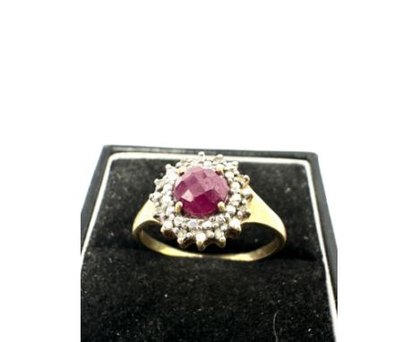 9ct Gold Ruby &amp; Diamond  Ring (3g)