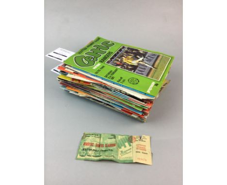 COLLECTION OF VARIOUS SCOTTISH FOOTBALL PROGRAMMES, including programmes from games featuring Rangers, Celtic, Partick Thistl