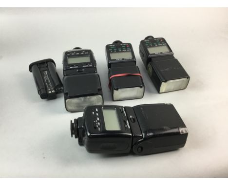 LOT OF CAMERA FLASHES