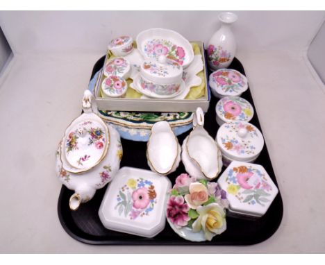 A tray containing assorted ceramics to include Wedgwood Meadow Sweet trinket dishes and lidded pots, a Hammersley three piece