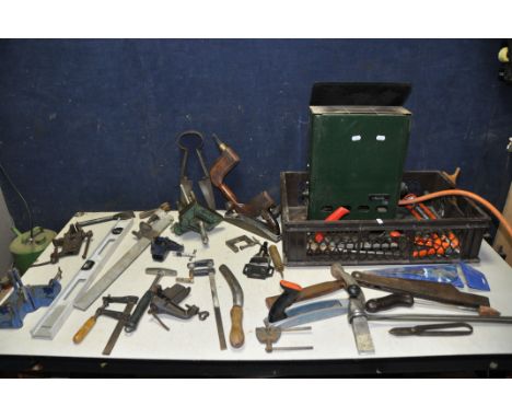 A TRAY OF VINTAGE TOOLS to include various clamps and vices, vintage wooden hand drill, files, hammers etc and a Lifestyle LF