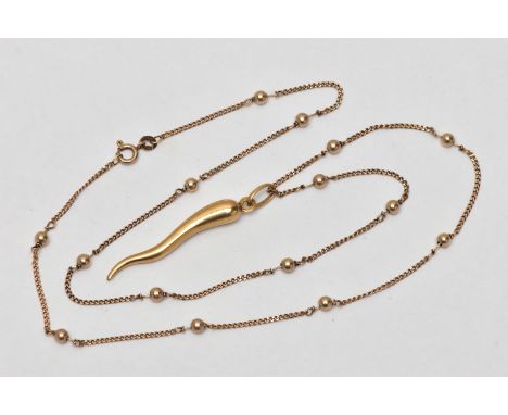 A 9CT GOLD ITALIAN HORN PENDANT AND CHAIN, polished yellow gold Italian horn pendant, fitted with an oval bail hallmarked 9ct