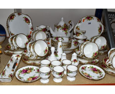 A COLLECTION OF ROYAL ALBERT 'OLD COUNTRY ROSES' TEAWARES, comprising teapot, two trinket dishes, one rectangle trinket dish,