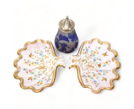 Pair of shell-shaped dishes, opaque/cranberry glass with gilded and painted enamel decoration, width 16cm, together with a ca