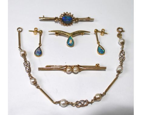 Gold and pearl pin and various opal and other items.