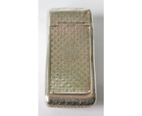 Silver snuff box of curved, rectangular shape with engraved quatrefoils, by William Pugh, Birmingham 1806, 6.9cm. Condition R