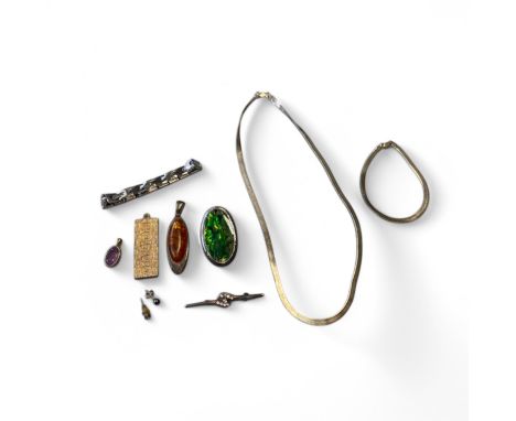 Collection Of Silver And Gold Jewellery To Include A Silver Amber Pendant, A Silver Flat Snake Link Chain Necklace & Bracelet