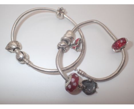 Pandora bracelet & bangle, bracelet with damaged clasp