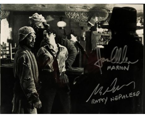 Indiana Jones Film Interest  A4 Ring Binder containing the following:- Indiana Jones and the Last Crusade Cast & Crew Screeni