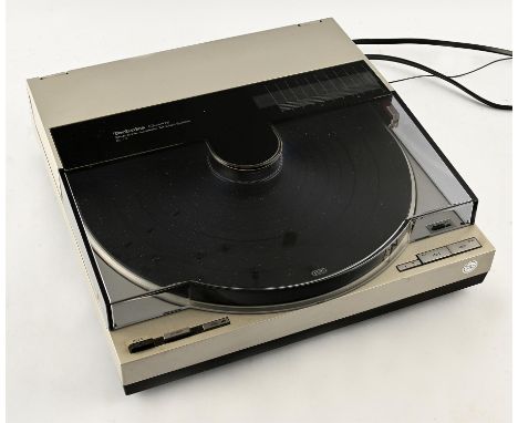 Audio Equipment. Hi-Fi separate - Technics Quartz Direct Drive Automatic Turntable System SL-7 record player Condition Report