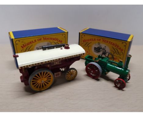 TWO VINTAGE MODELS OF YESTERYEAR ALCHIN TRACTION ENGINE AND FOWLER BIG LION SHOWMANS ENGINE SERIES BY LESNEY BOTH WITH ORIGIN