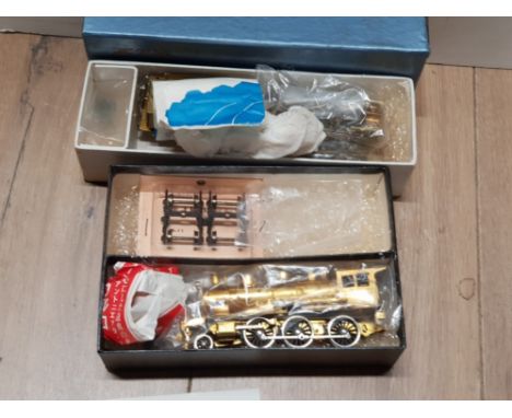 2 BOXES CONTAINING A TOBY AUTHENTIC SCALE MODEL BRASS TRAIN WITH CARRIAGE FOR MODEL RAILROADER IN ORIGINAL BOXES