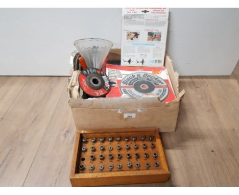 A BOX OF MISCELLANEOUS TOOLS INC BLACK AND DECKER CUTTING DISCS AND SANDPAPER