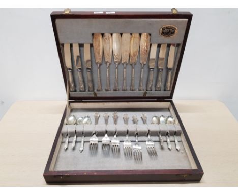 CANTEEN OF SILVER PLATED CUTLERY