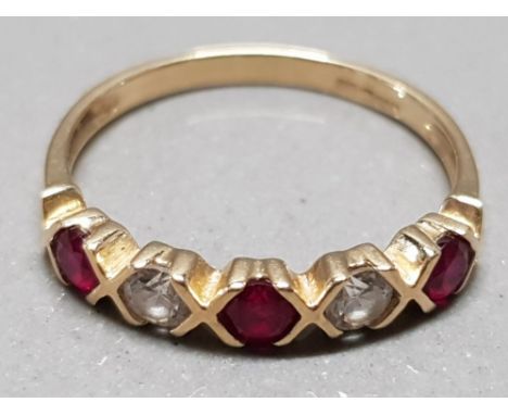 14CT GOLD RING WITH RUBIES AND CZ STONES SIZE O GROSS WEIGHT 1.8G