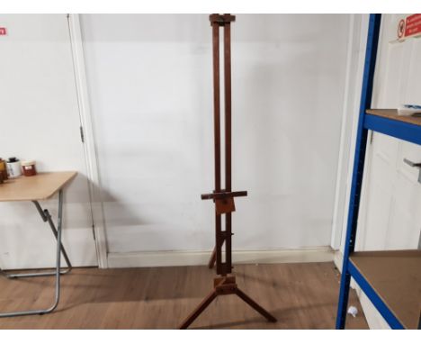 LARGE ARTIST EASEL