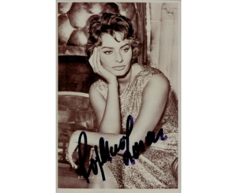 Sophia Loren signed 6x4 inch vintage sepia photo. TV/Film, Entertainment autograph. Good condition. All autographs come with 