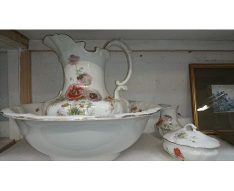 A Royal Doulton 'Poppies' jug and basin set