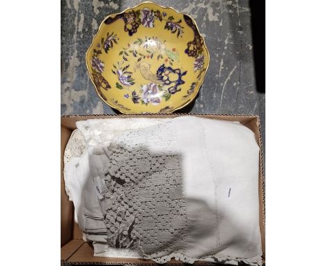 Quantity of Royal Doulton 'Evesham' pattern chinaware&nbsp;to include dinner plates, teapot, vegetable bowls, ramekins, etc, 