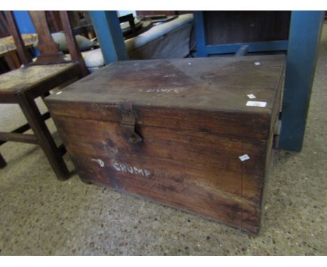 VINTAGE TOOL TRUNK 