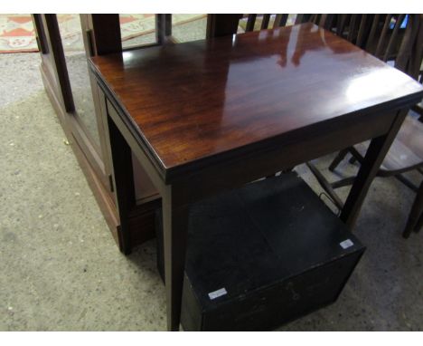 19TH CENTURY MAHOGANY FOLD OVER CARD TABLE WITH GREEN BAIZE INTERIOR ON TAPERING SQUARE LEGS 