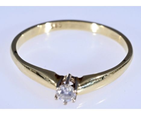 Brillant - Solitärring, 14 K Gelbgoldfassung mit einzelnem Diamant im Brillantschliff von ca. 0,07 ct. besetzt. 60er Ringgröß