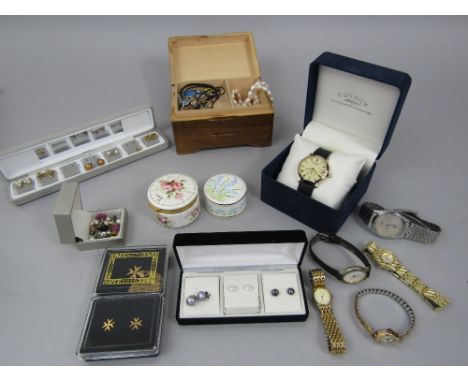 A boxed gentleman's Rotary wristwatch together with a quantity of costume jewellery
