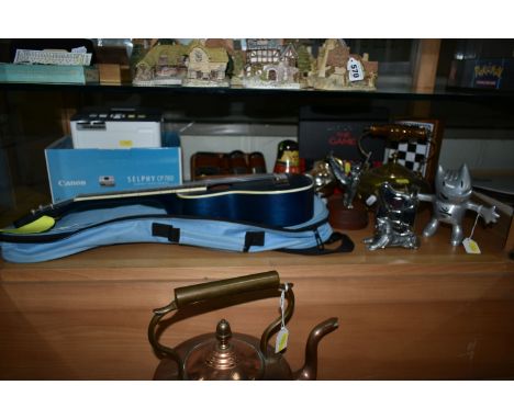 A GROUP OF COLLECTABLES, METALWARE, GAMES, ETC, including a four string Kohala ukelele, model no. KR-SOB, with soft carry cas