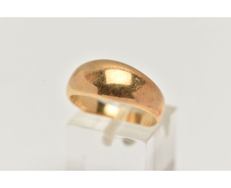 A YELLOW METAL DOMED RING, polished design, stamped 18ct, ring size leading edge O, approximate gross weight 7.5 grams (condi