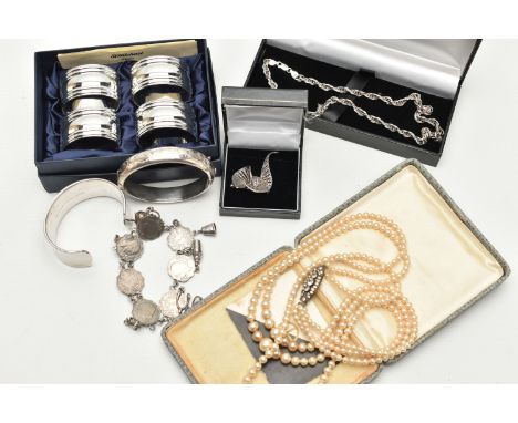 A BOX OF ASSORTED ITEMS, to include a silver hinged bangle, hallmarked Birmingham, a silver rope twist chain fitted with a lo