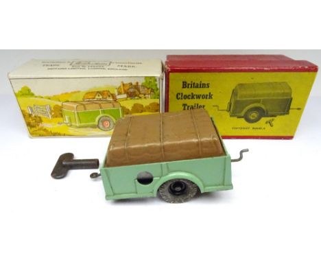 Britains set 2041 Clockwork Unit, light green finish with key and two original boxes (Condition Very Good, boxes Good), three