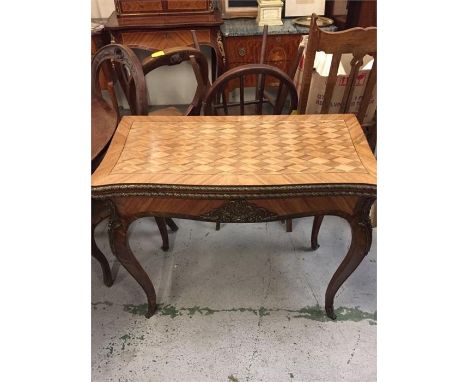 A French style card table