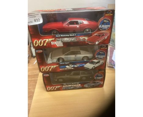 Diecast : James Bond 007 - joyride models 1:18 scale - Mustang, Aston Martin, Lotus Esprit - all lot in fine cond